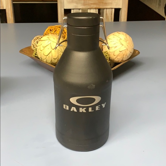Oakley Other - Thermos